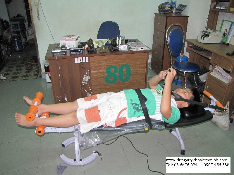 giường k&eacute;o gi&atilde;n cột sống v&agrave; phương ph&aacute;p điều trị