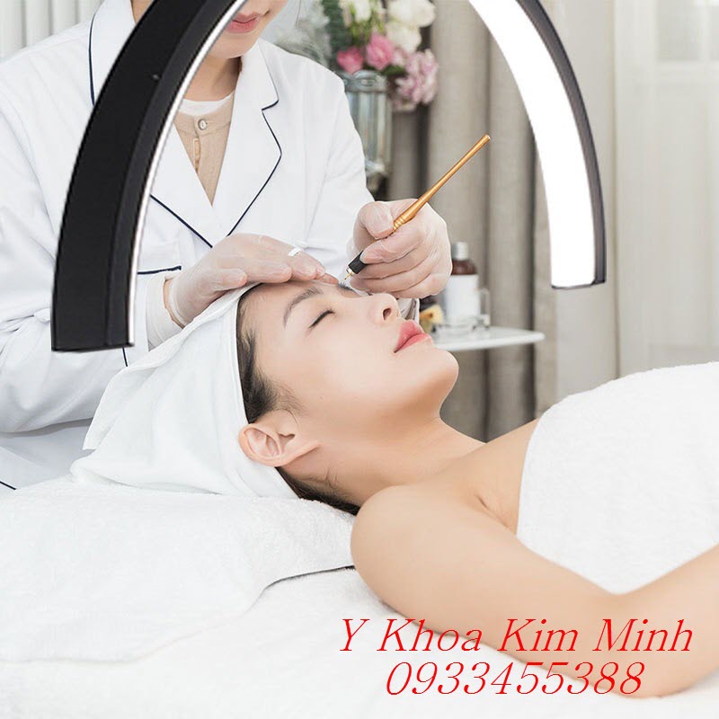 Đèn Led chữ U dùng phun xăm thẩm mỹ có livestream