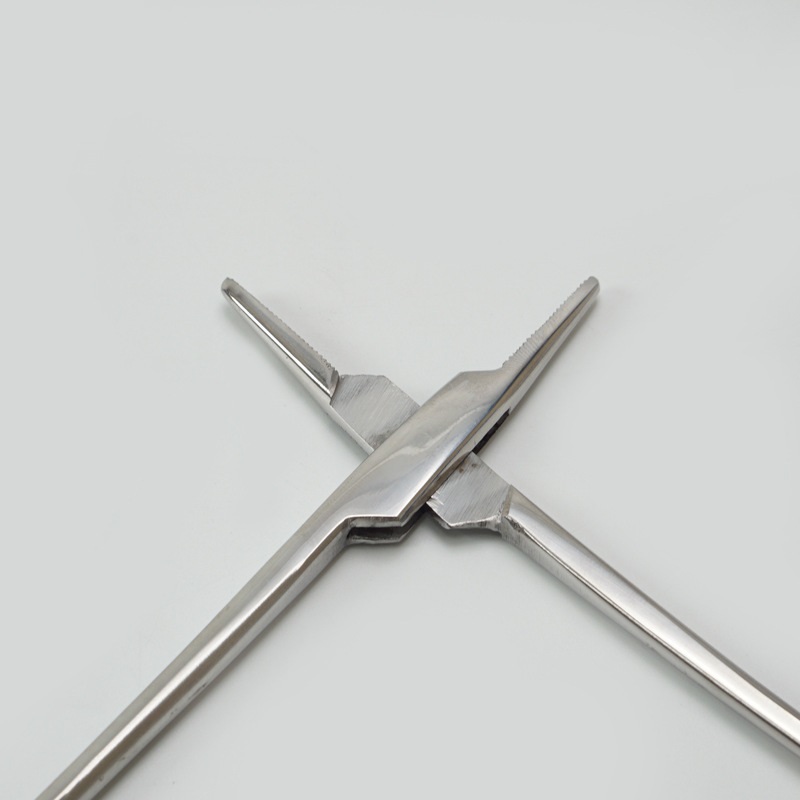 Đầu mở của răng panh kẹp kim bán ở Y Khoa Kim Minh