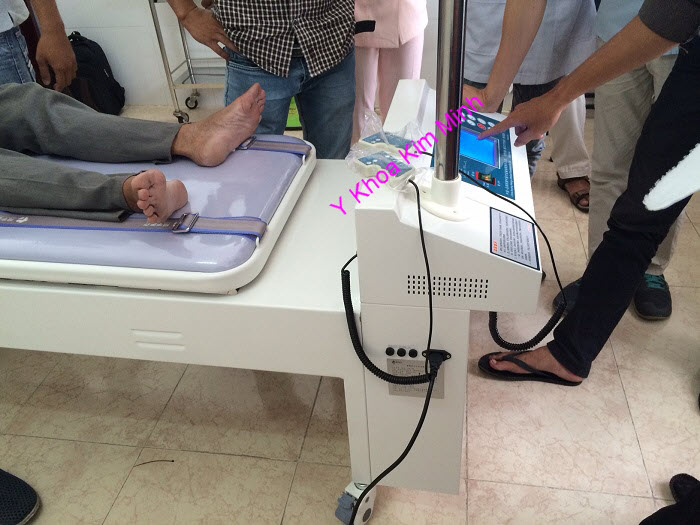 Giuong dien keo cot song lung co tu dong JYZ-IIB Y Khoa Kim Minh