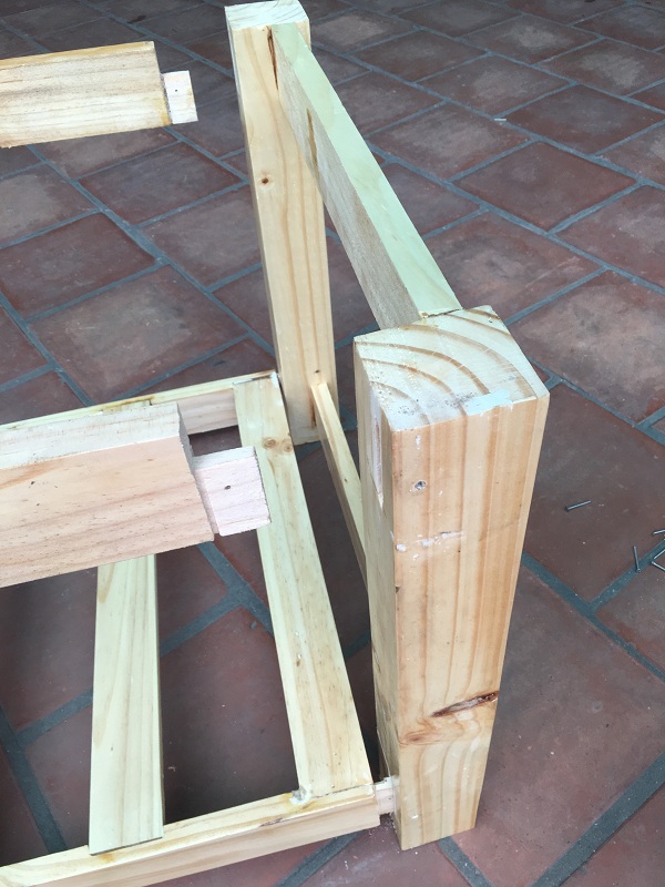 Giuong massage go thao lap Y Khoa Kim Minh