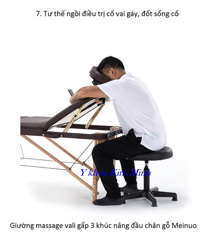 Tư thế ngồi điều trị bệnh đau cột sống cổ, bệnh đau vai gáy của giường massage vali 3 khúc chân gỗ Meinuo - Y khoa Kim Minh