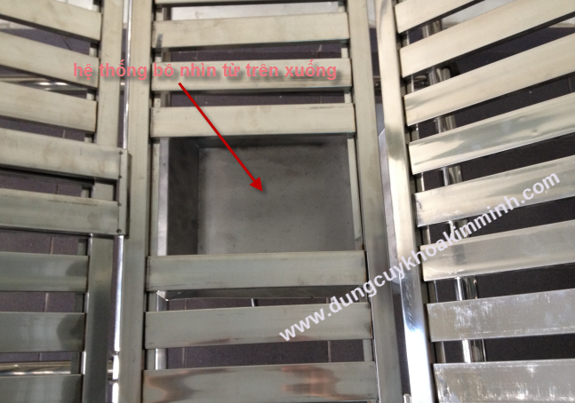 Giường y tế có bô vệ sinh