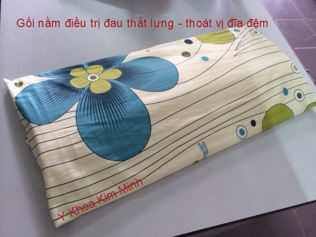 Gối lót lưng điều trị thoát vị đĩa đệm cột sống