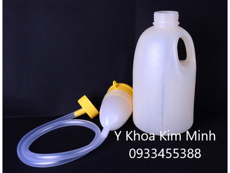 Hình ảnh thực tế bô vệ sinh đi tiểu của bệnh nhân nam
