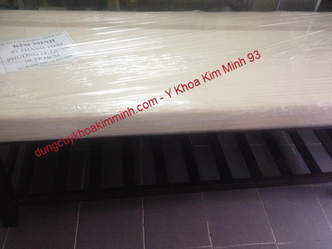 Giường massage gỗ tràm tốt
