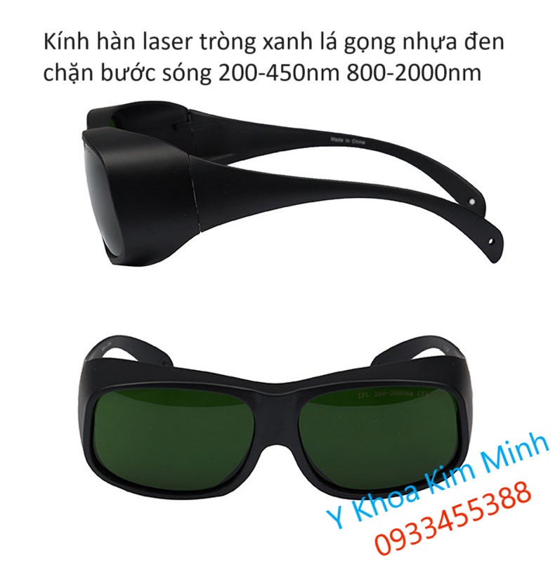 Hình ảnh kính hàng dùng bảo vệ mắt trước máy cắt laser công nghiệp