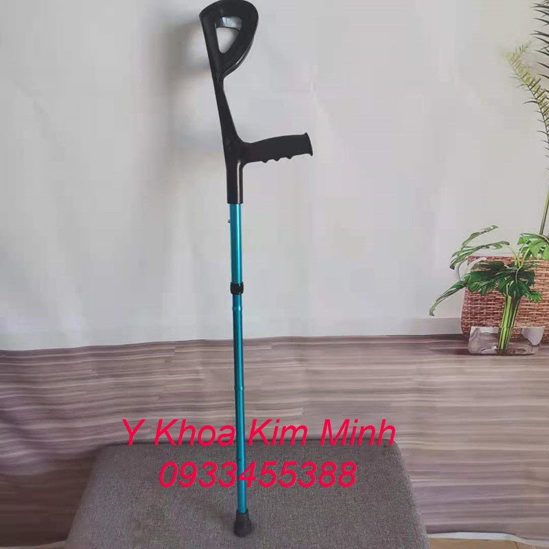 Nạng 4 khúc màu xanh sau khi xếp gọn