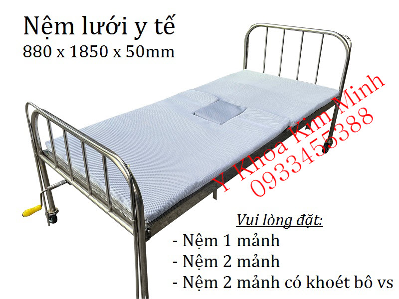 Nệm chống loét có khoét lỗ để bô vệ sinh