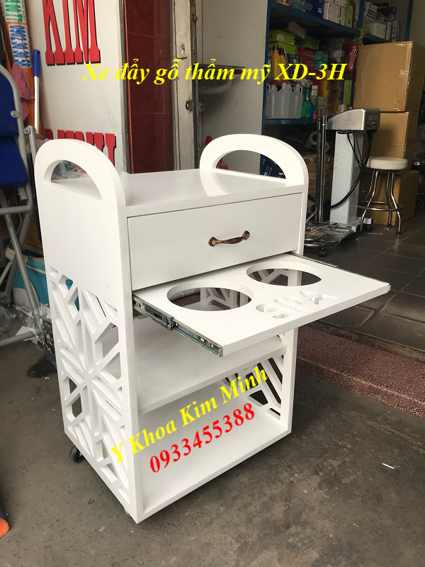 Sản xuất xe đẩy thẩm mỹ, giường massage spa tại Tp Hồ Chí Minh - Y Khoa Kim Minh Xe đẩy gỗ thẩm mỹ, sản xuất giường massage spa tại tp ho chi minh - Y khoa Kim Minh 0933455388