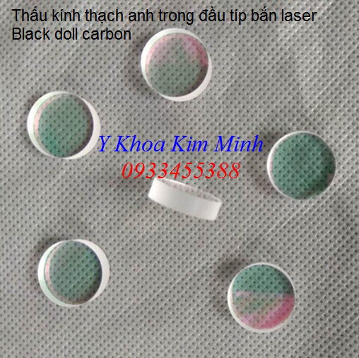 Thấu kính thạch anh nằm trong đầu tip bắn laser black doll carbon 1320nm - Y Khoa Kim Minh