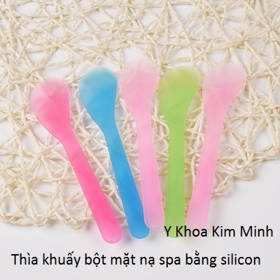 Thìa khuấy bột đắp mặt nạ bằng silicon - Y Khoa Kim Minh