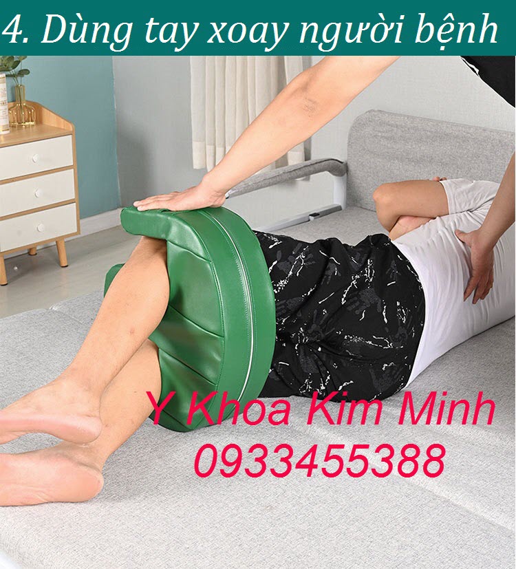Thiết bị y tế lật nghiêng người bệnh để thay tả tắm rửa, chăm sóc người bệnh tại nhà