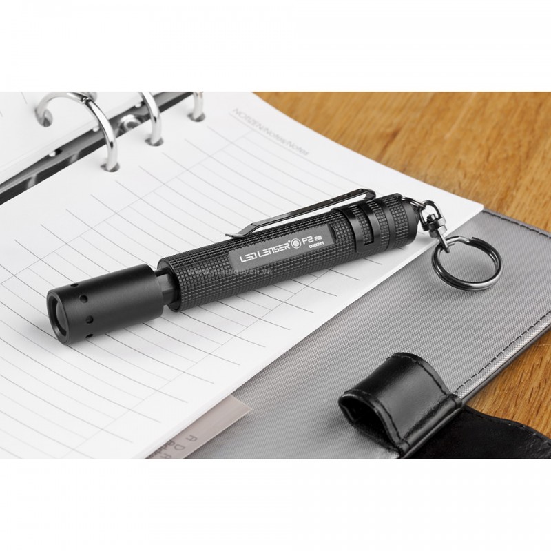 Bút viết đèn khám soi tai mũi họng ánh sáng Led Lenser P2BM