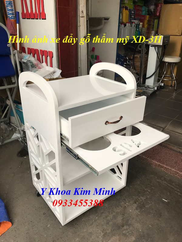 Sản xuất phân phối giá sỉ xe đẩy gỗ thẩm mỹ, inox tại Tp. Hồ Chí Minh - Y Khoa Kim Minh Sản xuất, phân phối xe đẩy thẩm mỹ bằng gỗ 3 tầng XD-3H - Y Khoa Kim Minh 0933455388