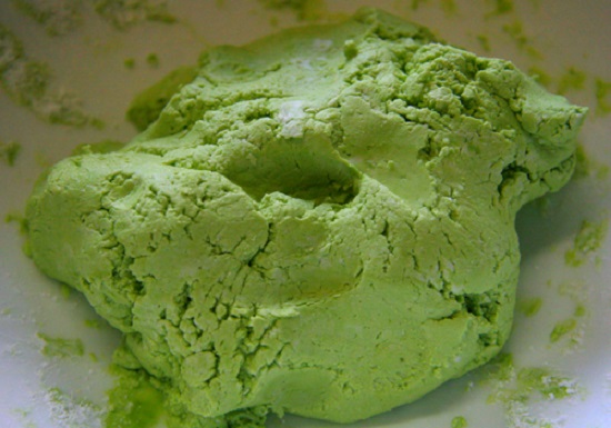 Chua benh ho van tim suy tim bang bot dau xanh xay nhuyen voi dau dua