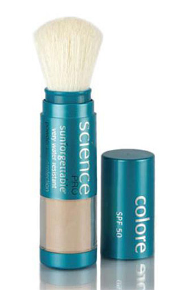 Sử dụng kem chống nắng giúp da mặt đẹp