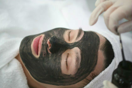 Gel carbon làm mặt nạ dùng cho máy xóa xăm laser Yag Swtiched