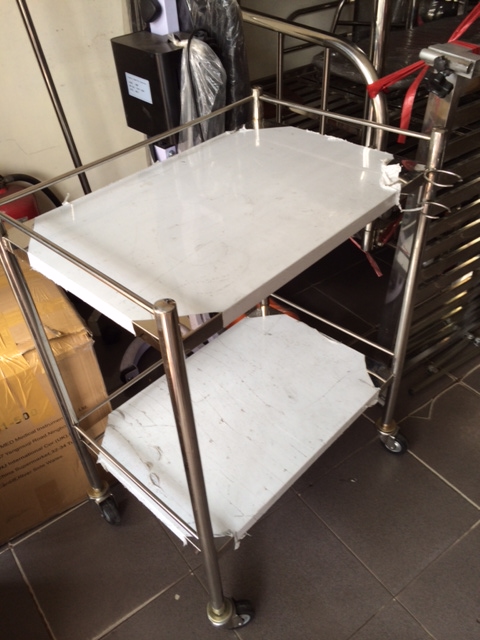 Xe đẩy dụng cụ thẫm mỹ bằng inox